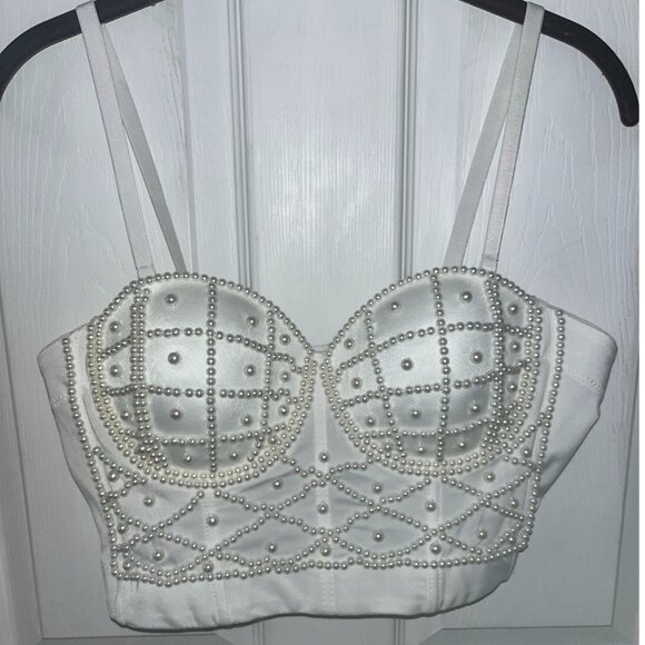 Beautiful Bustier Cami Crop Top Pearl White Detailed it's Gorgeous - Picture 1 of 3